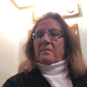 Meet your Posher, Roxanne